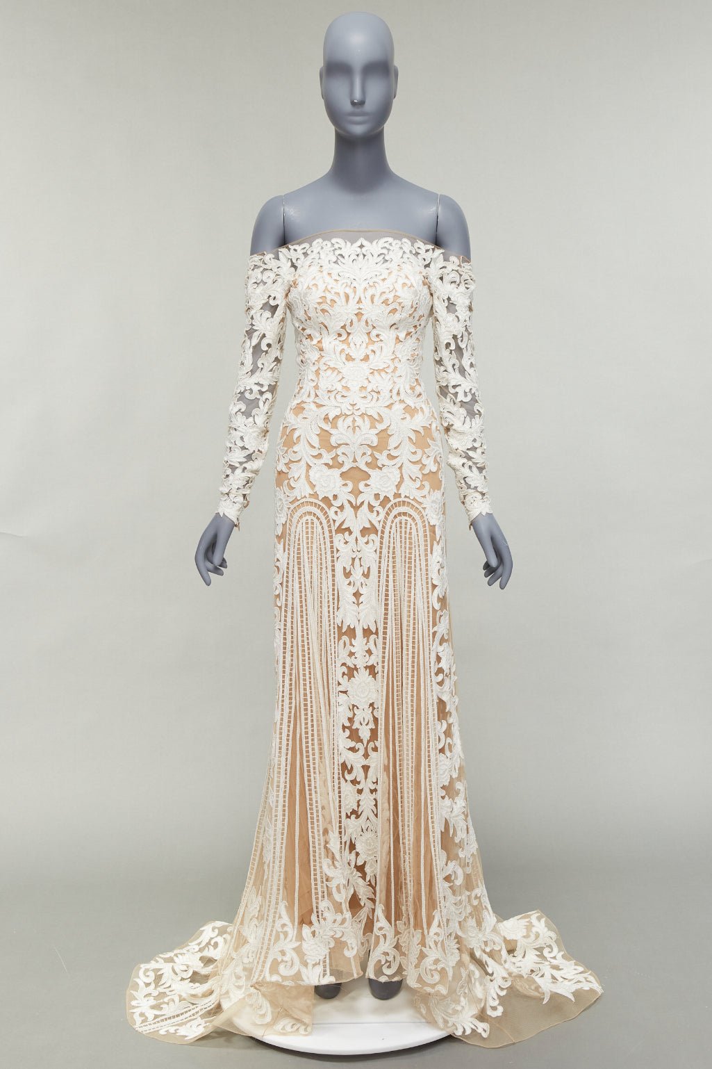 Zuhair Murad Pearl Wedding Gown - Image 13