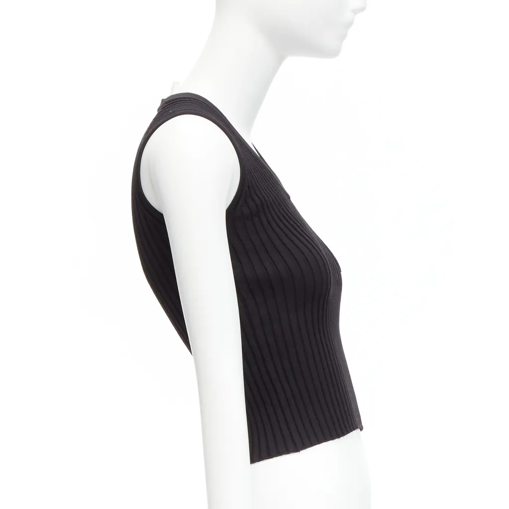 Chanel CC Logo Cropped Vest Black Polyamide Never worn - Model View