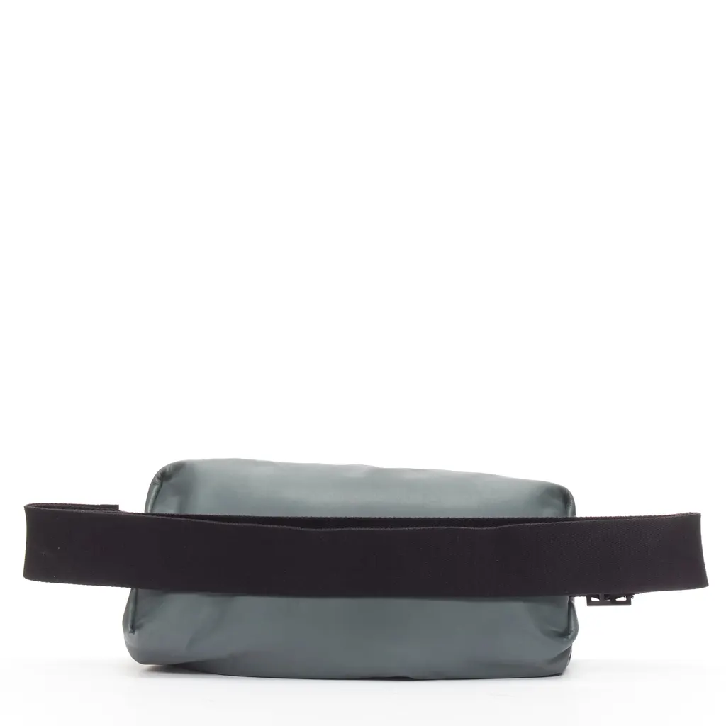 Bottega Veneta The Body Pouch Grey Leather Very good - Box View