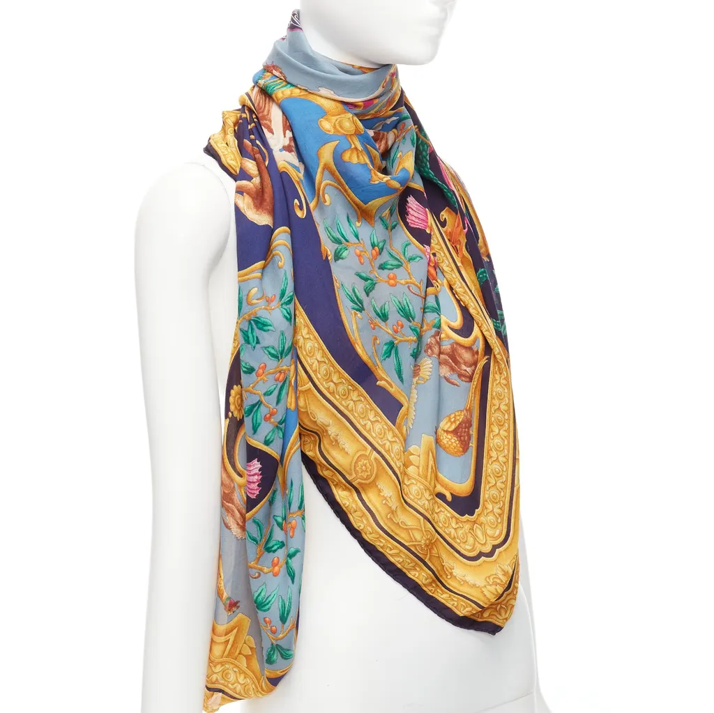 Gucci Barocco Motif Scarf MultiColor Silk Never worn - Inside View