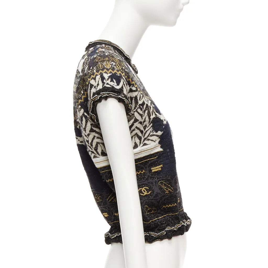 Chanel Egyptian CC Sweater Black Cotton Never worn - Model View