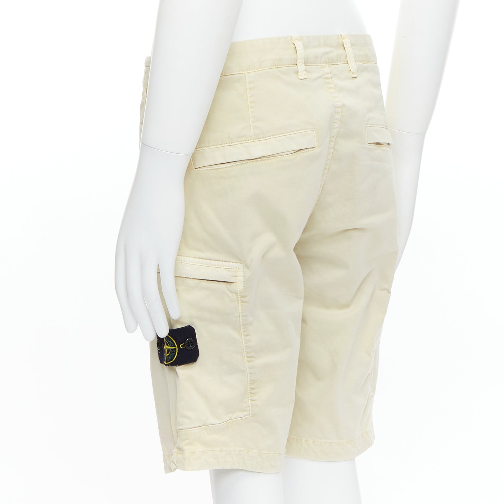 Stone Island Logo Patch Shorts - Detail 1