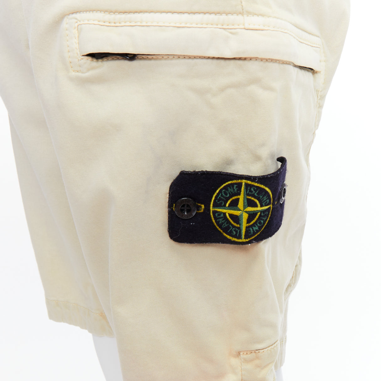 Stone Island Logo Patch Shorts - Detail 2