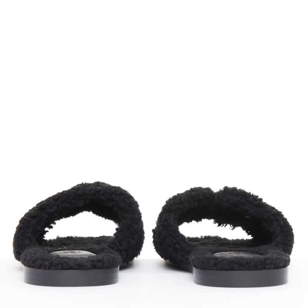 Hermès Oran Black Fur Very good - Box View