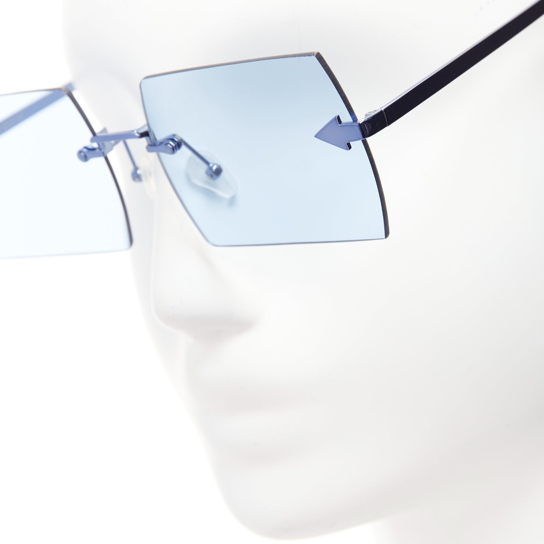 Karen Walker The Bird - Back view