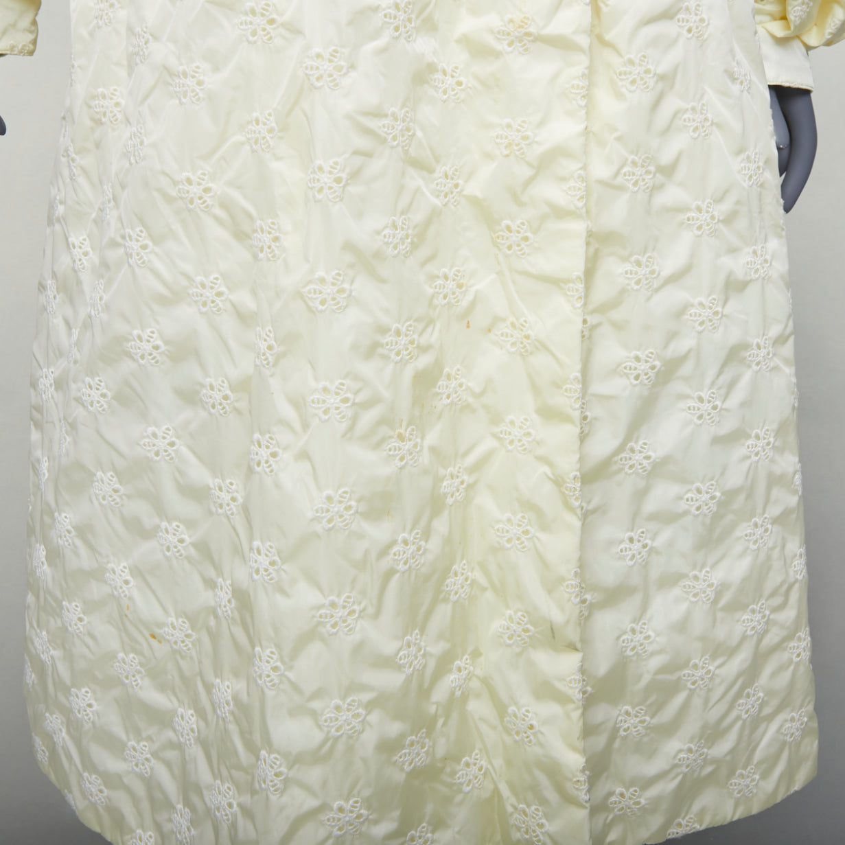 Moncler Cream Goose Down Coat - Image 10