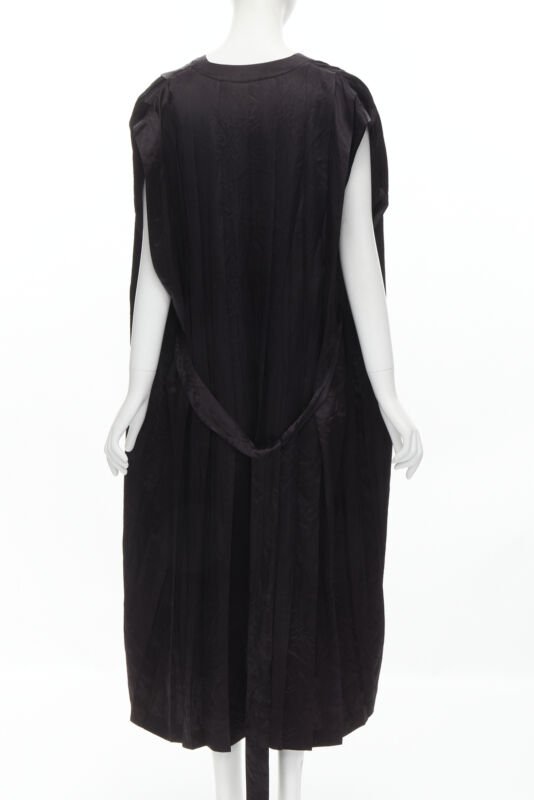 Comme Des Garcons Pleated Belted Dress - Side view