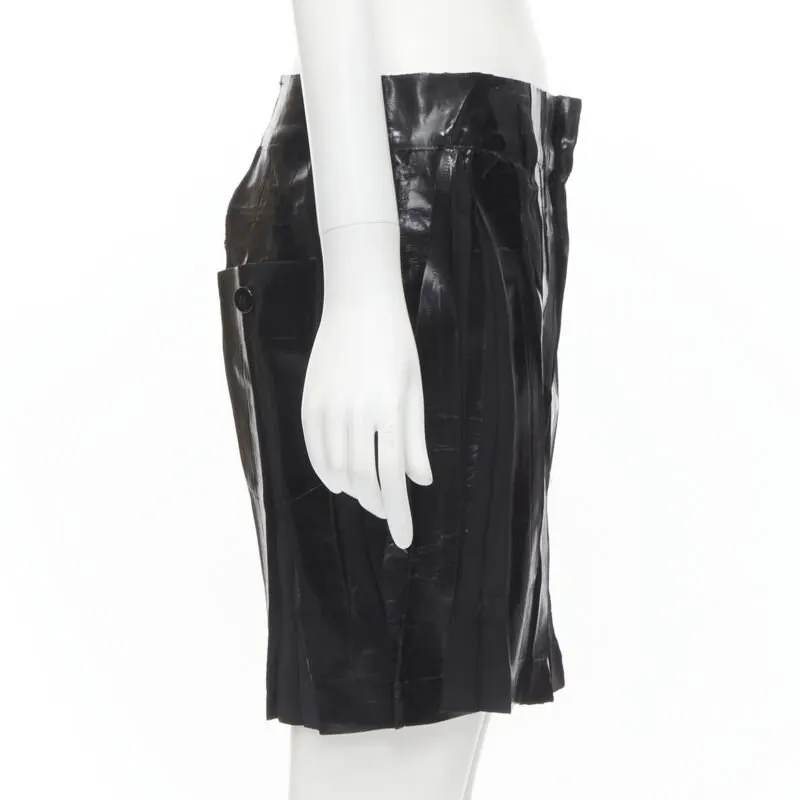 Issey Miyake Lacquered Mini Skirt Black Cotton Very good - Model View