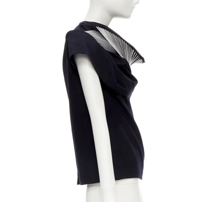 Junya Watanabe Metal Collar Top Black Wool Very good - Model View