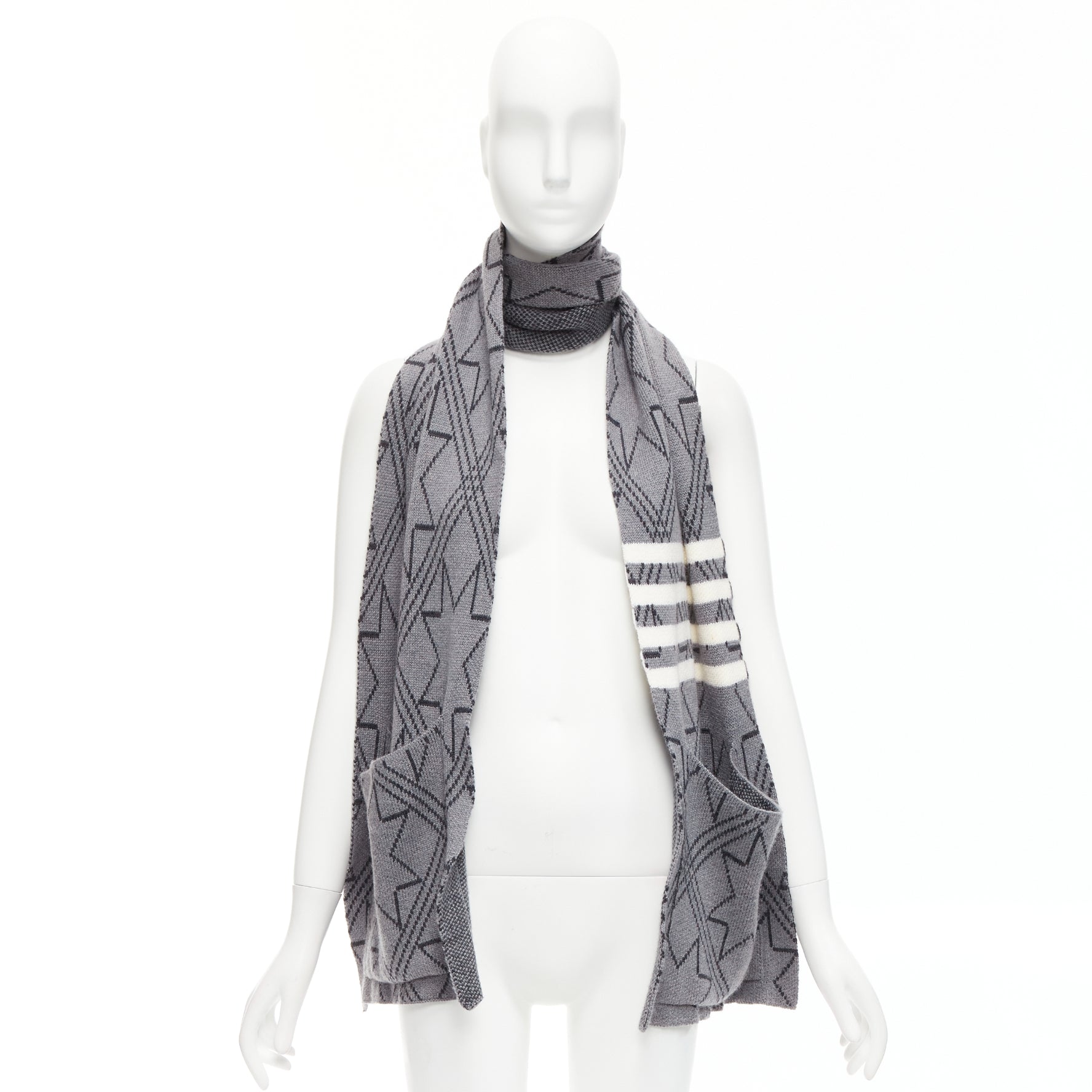Thom Browne Graphic Star Scarf - Image 10