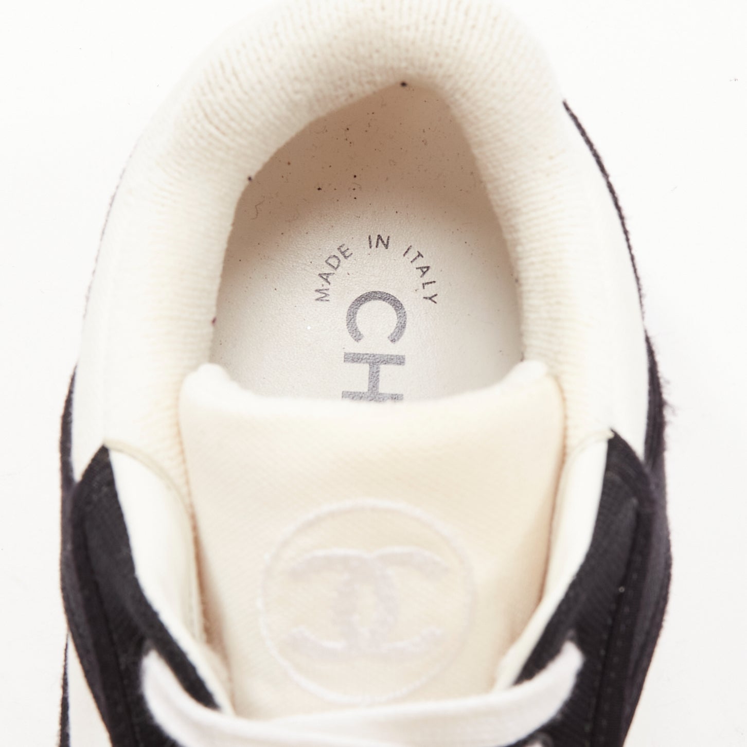 Chanel CC Logo Sneakers - Image 11
