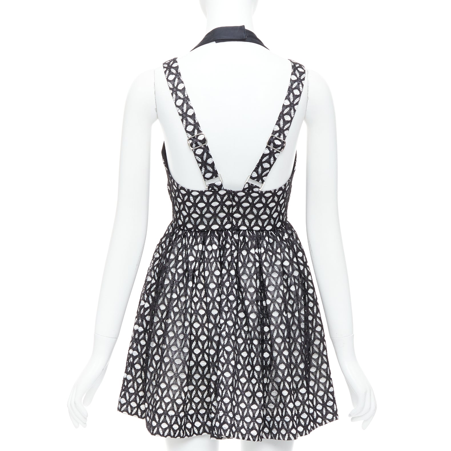 Alice Mccall Dust to Glory - Side view