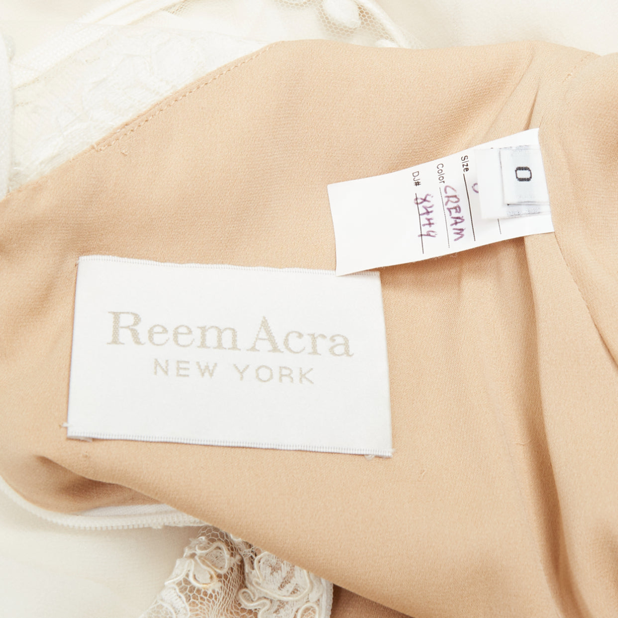 Reem Acra Lace Silk Wedding Gown - Image 12