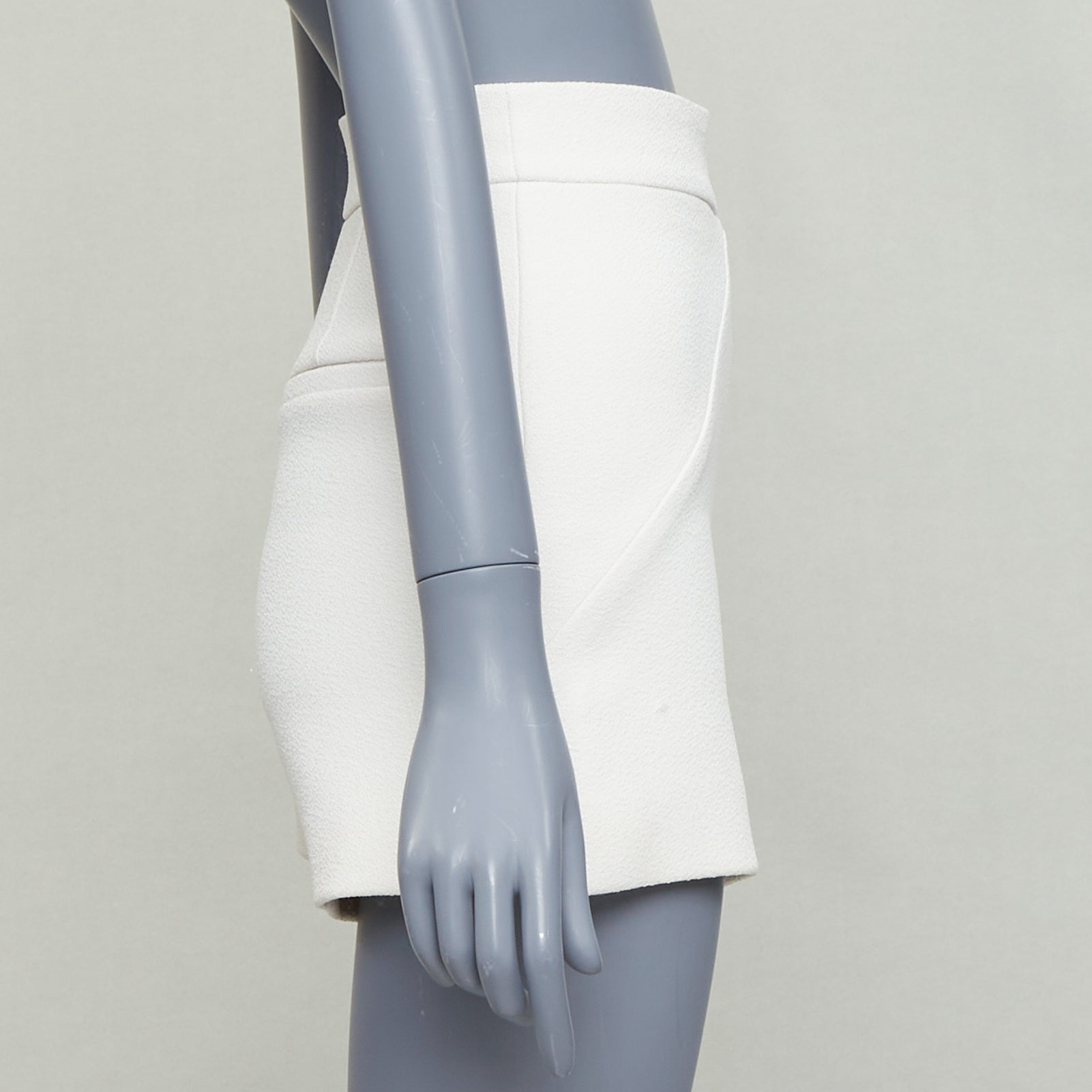 Balenciaga Dart Pleated Shorts - 4