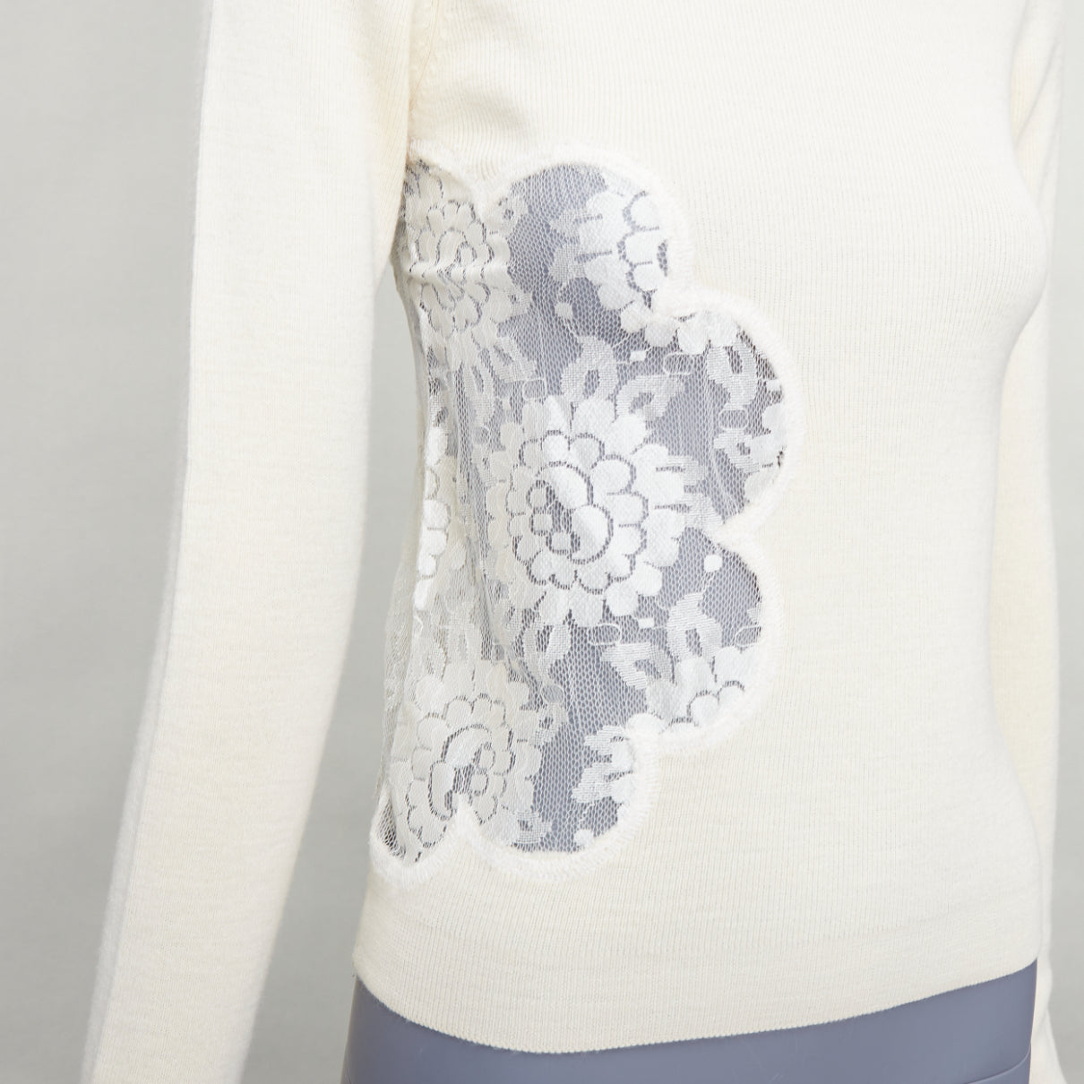 D&g Floral Lace Turtleneck - Detail 2
