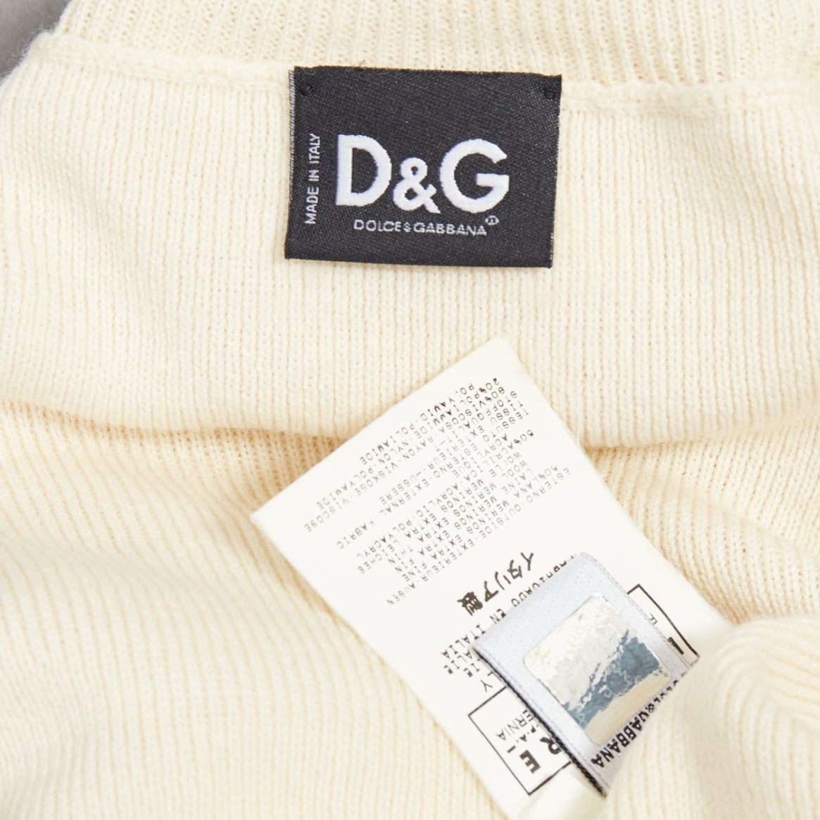 D&g Floral Lace Turtleneck - Image 10