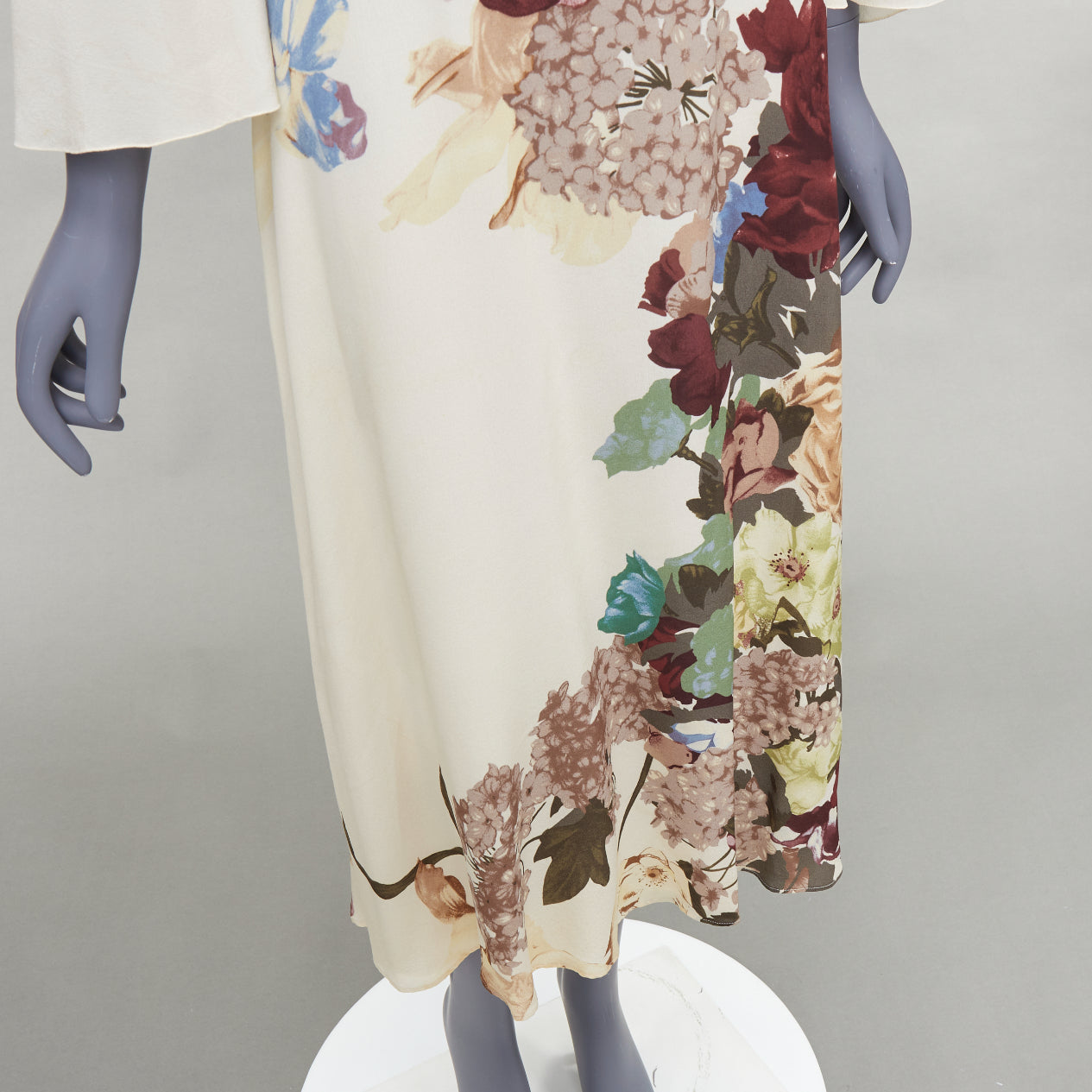 Valentino Cape Ruffle Dress - Detail 2