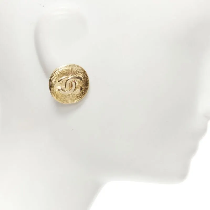 Chanel Starburst Clip Earrings Gold Metal Very good - Inside View