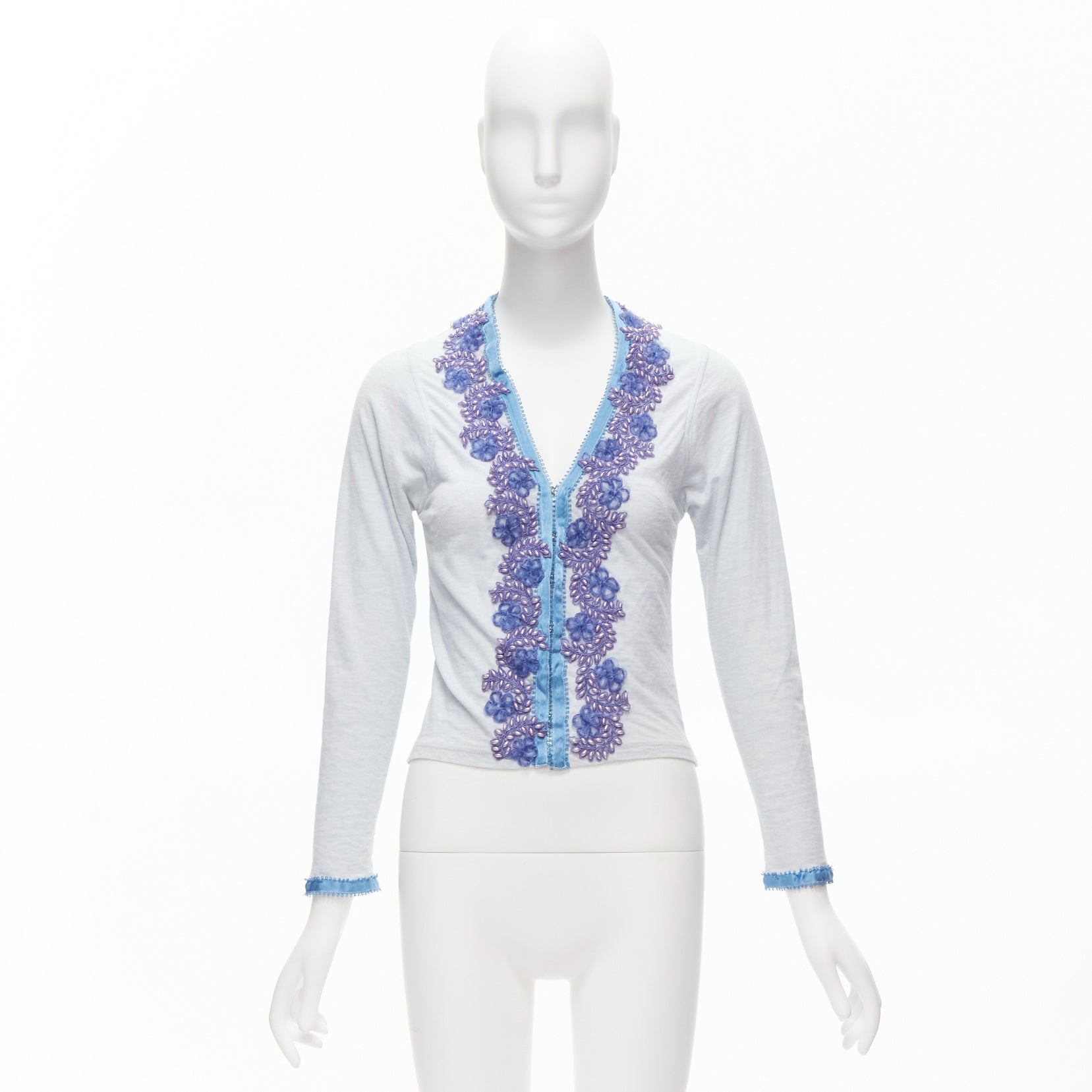 Unsigned / متعددة Embellishment Cardigan - Image 12