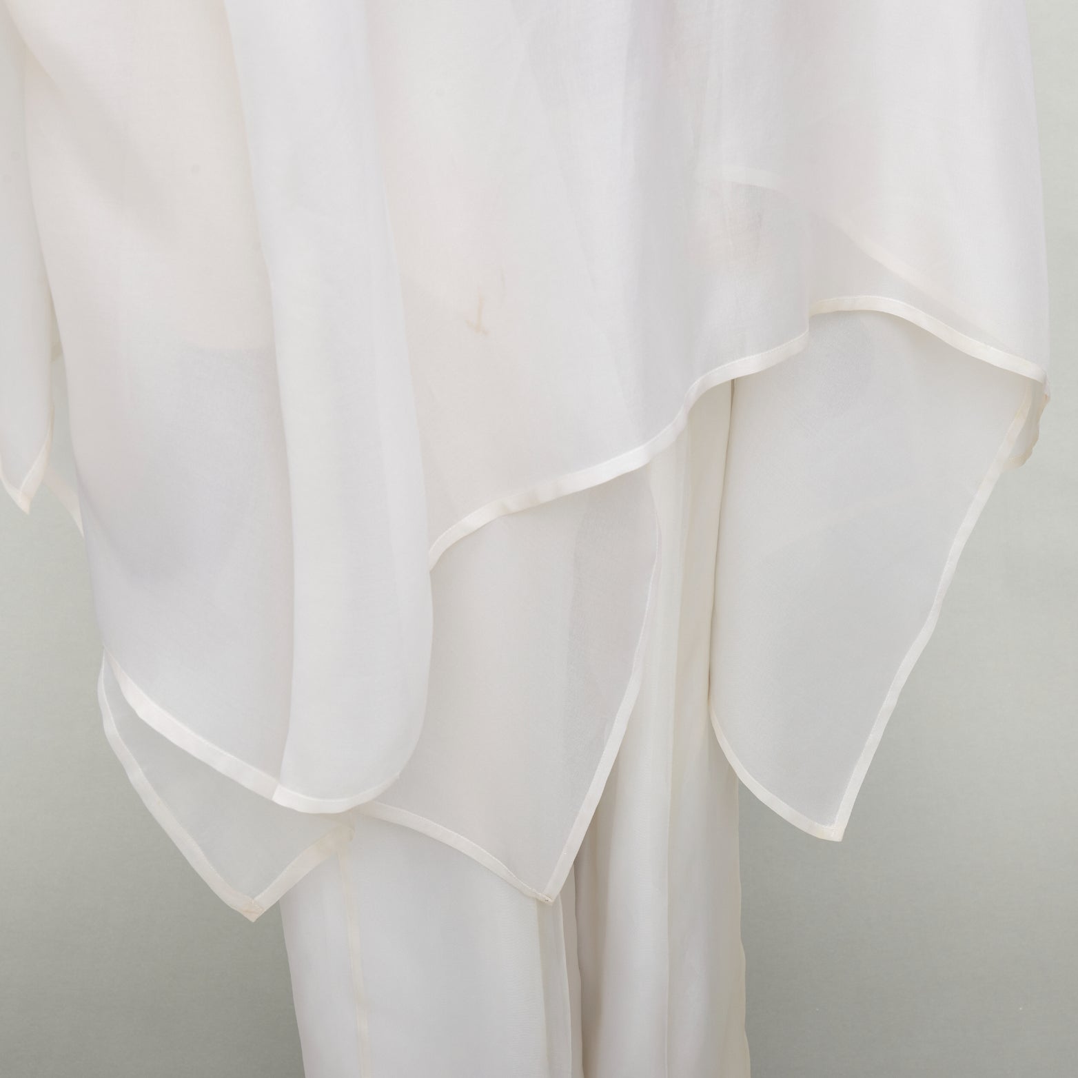 Dolce & Gabbana Ivory Coat Pantsuit - Detail 2