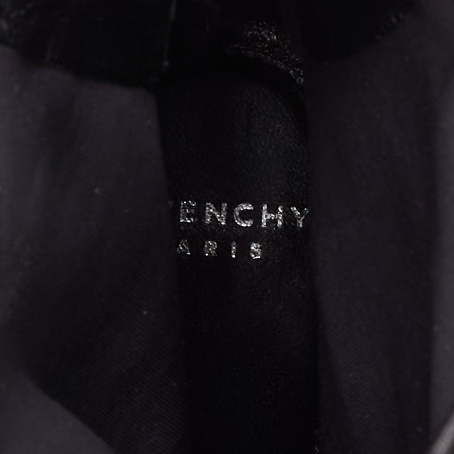 Givenchy Iron Line - Image 11