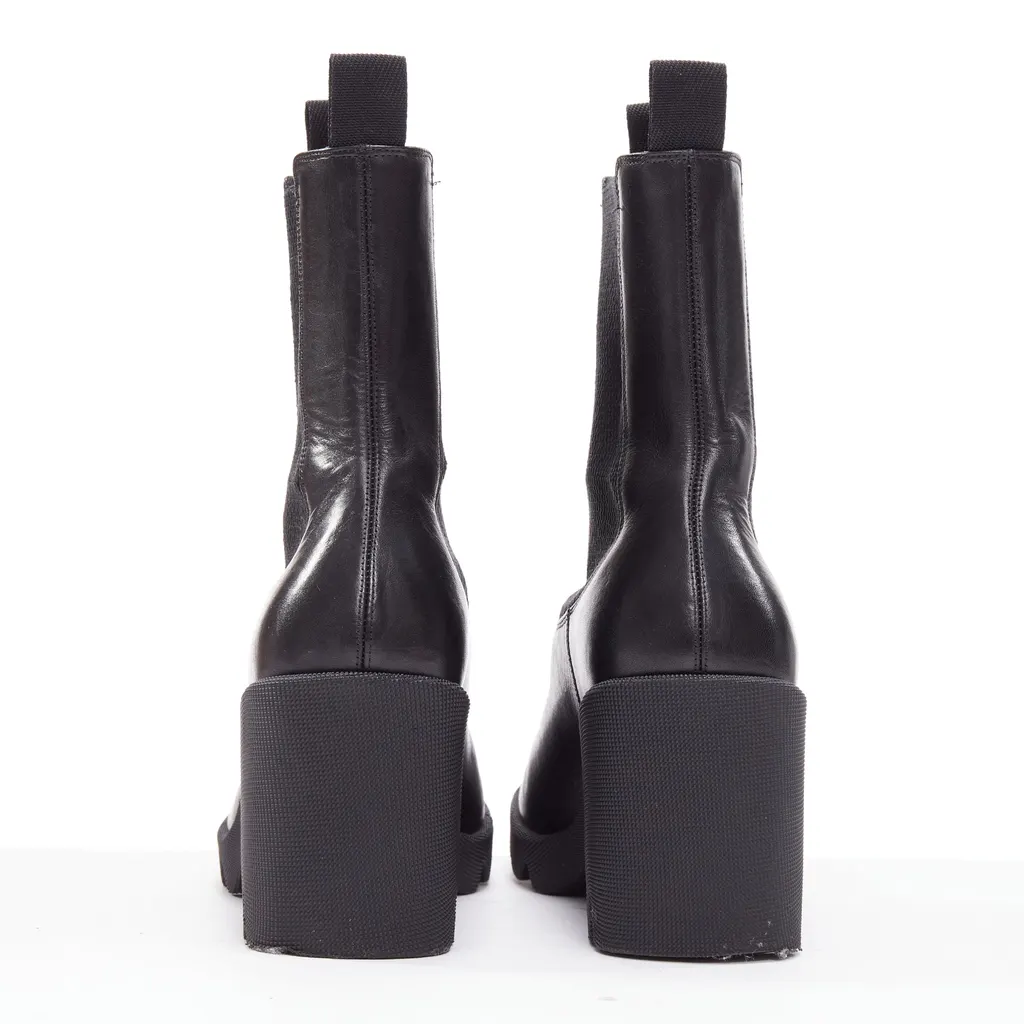 Burberry Stride 85 Black Leather Good - Box View