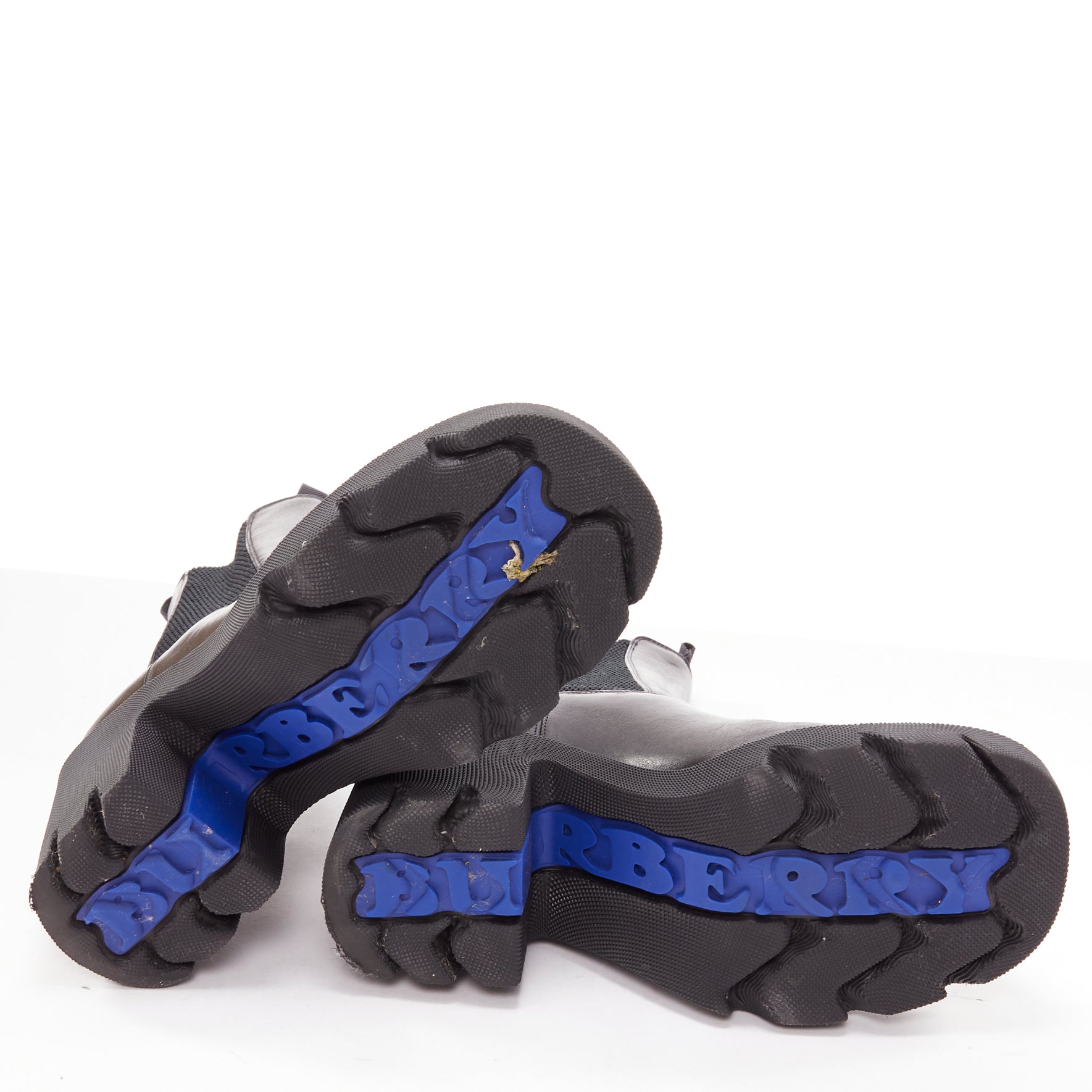 Burberry Stride 85 - Image 12