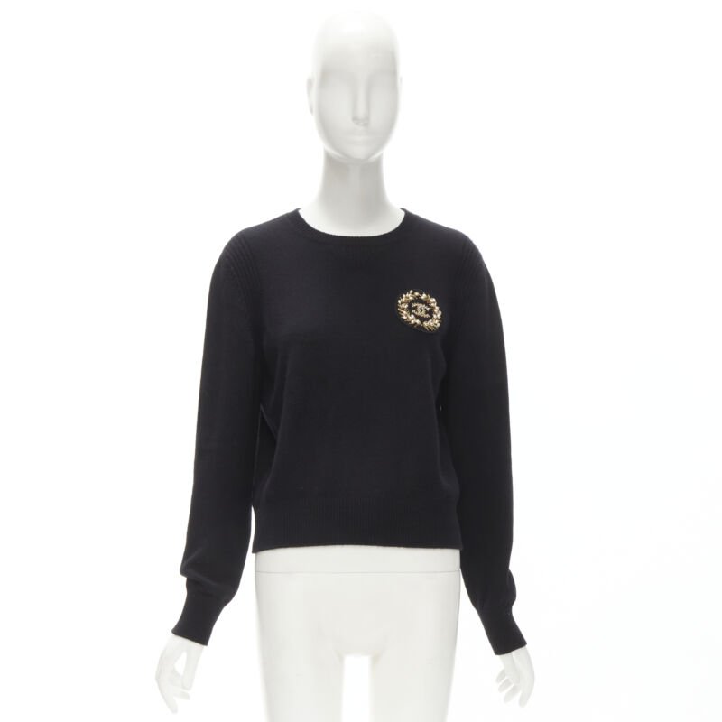 Chanel Embellished Badge Sweater - Image 12