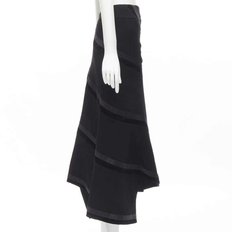 Rhie Velvet Spiral Skirt - 4