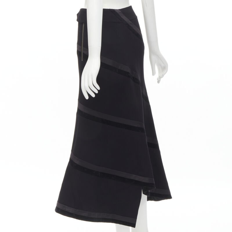Rhie Velvet Spiral Skirt - Detail 1