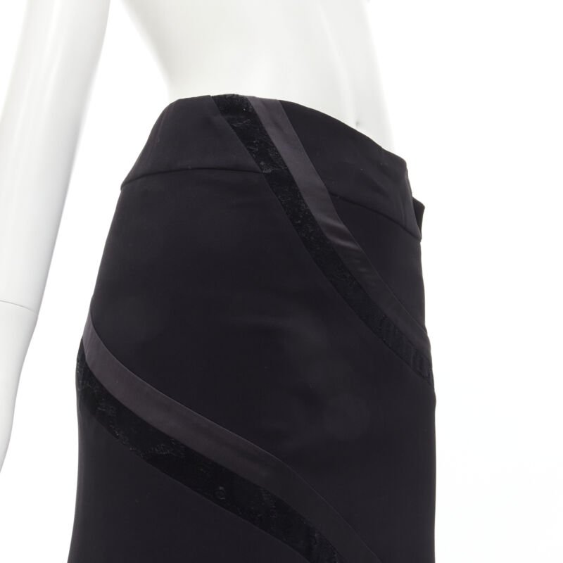 Rhie Velvet Spiral Skirt - Detail 2