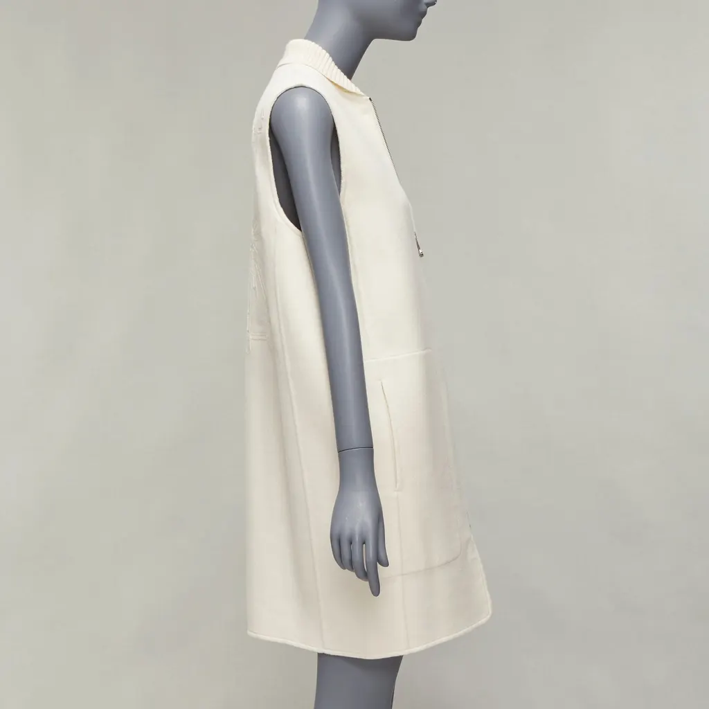 Hermès Cream Ribbed Sleeveless Coat Beige Cashmere Never worn - Box View