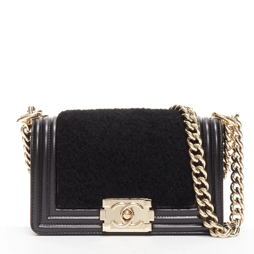 Chanel Boy Small Black Leather Very good - Front View