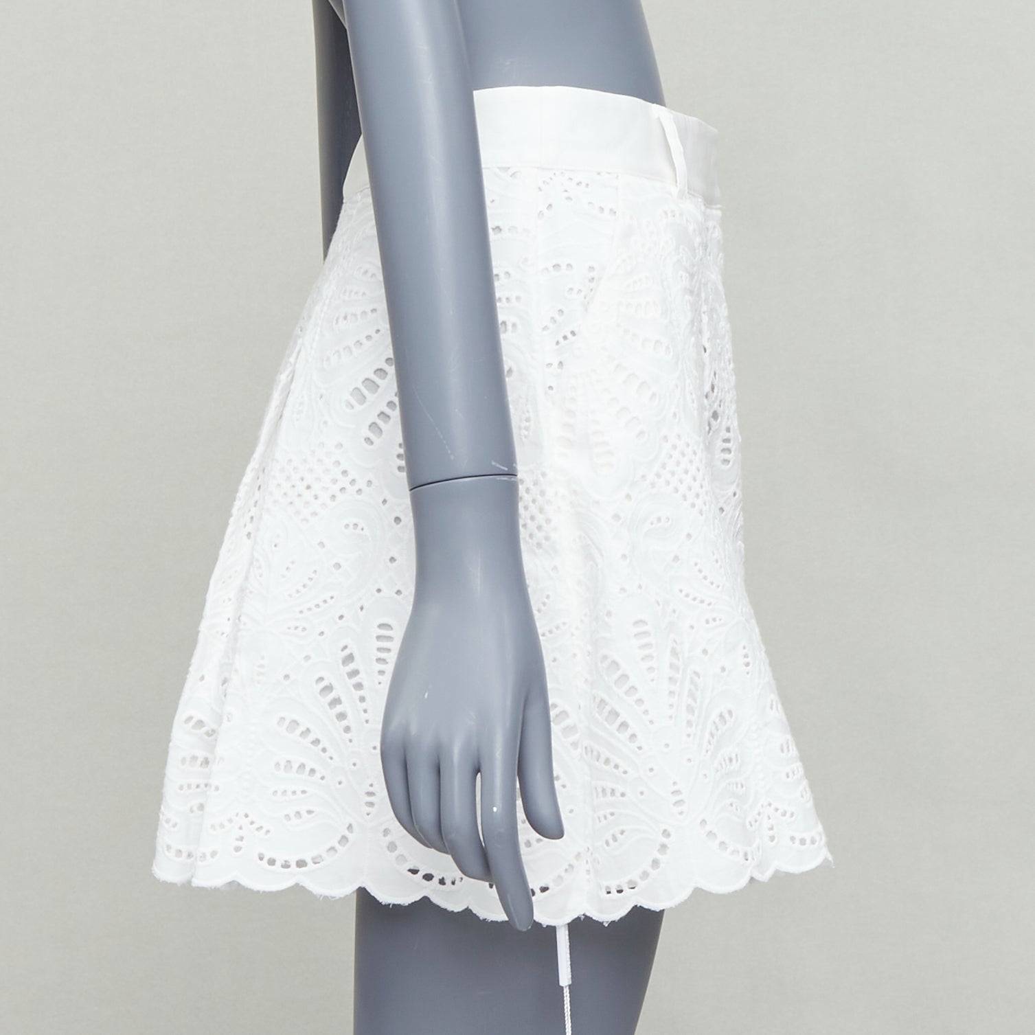 Self-portrait Floral Anglais Shorts - 4