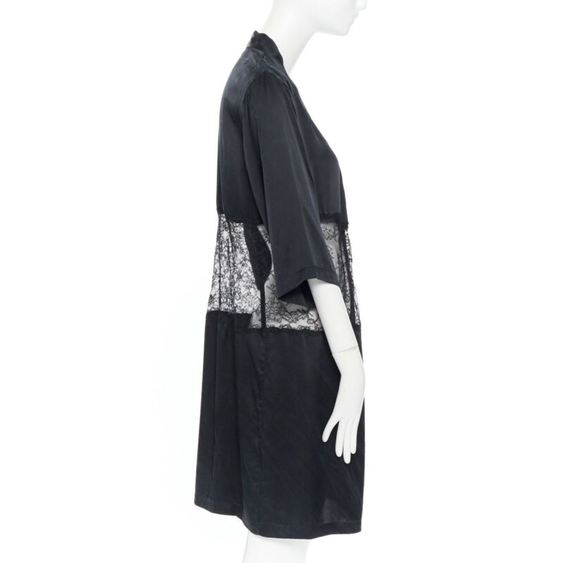 Unsigned / متعددة Black Lace Kimono Robe - Side view