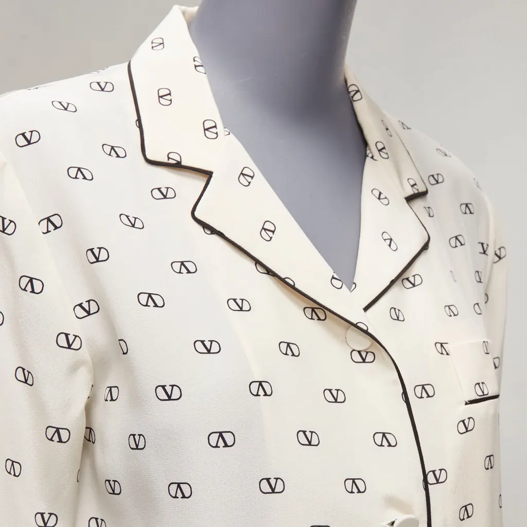 Valentino Piping Pajama Shirt Beige Silk Never worn, with tag - Back View