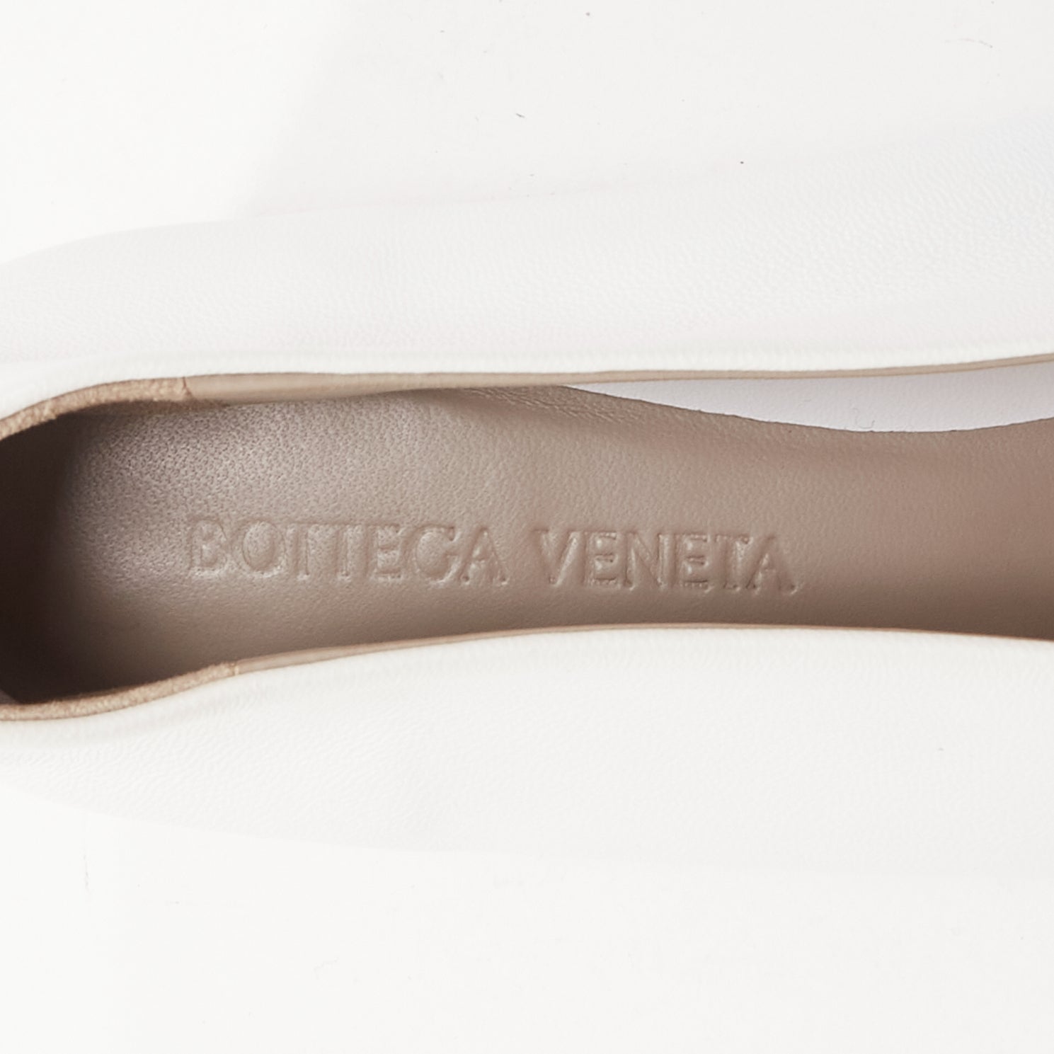 Bottega Veneta Almond - Detail 2