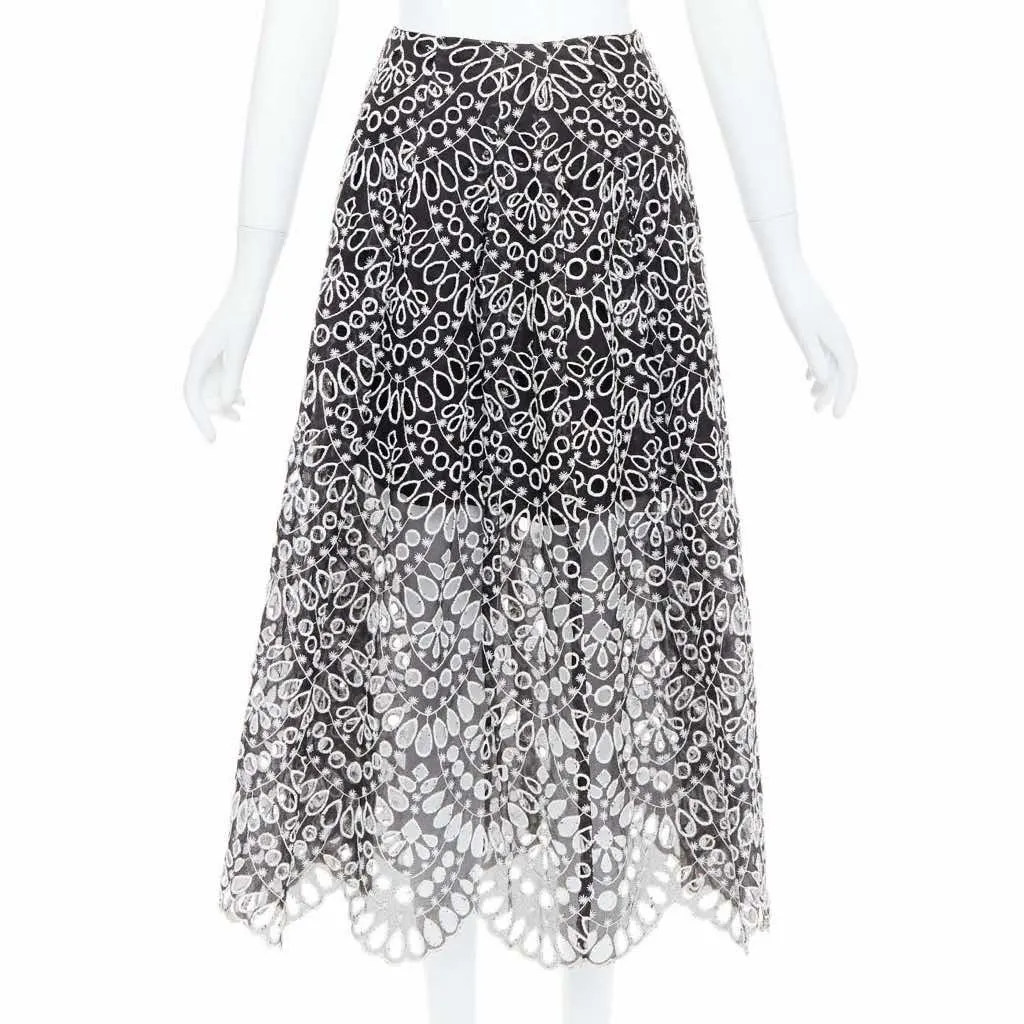 Oscar De La Renta Embroidery Anglais Skirt Black Silk Never worn - Front View