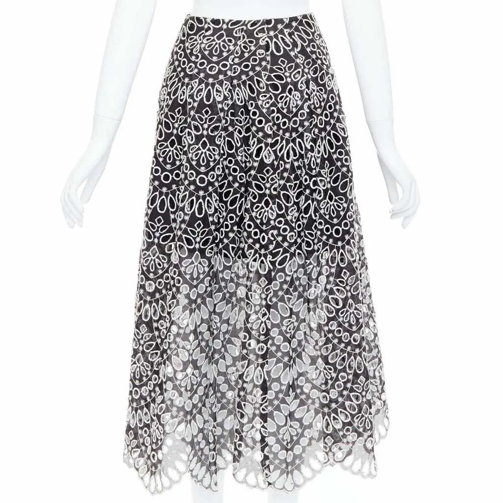 Oscar De La Renta Embroidery Anglais Skirt Black Silk Never worn - Box View