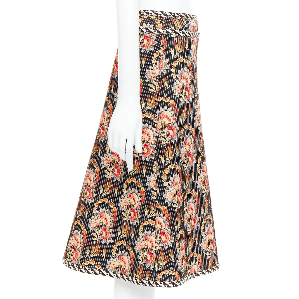 Oscar De La Renta Floral Quilted Skirt MultiColor Silk Never worn - Model View