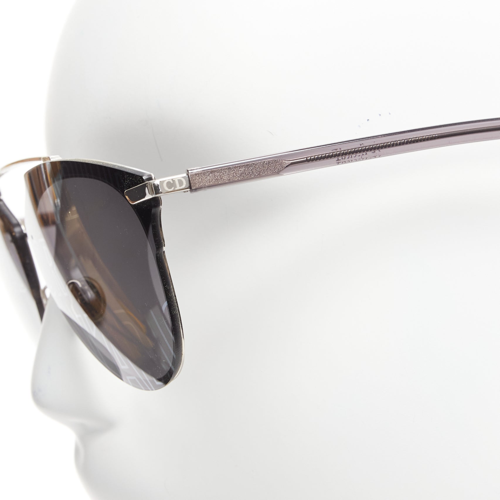 Dior Reflected P - Side view