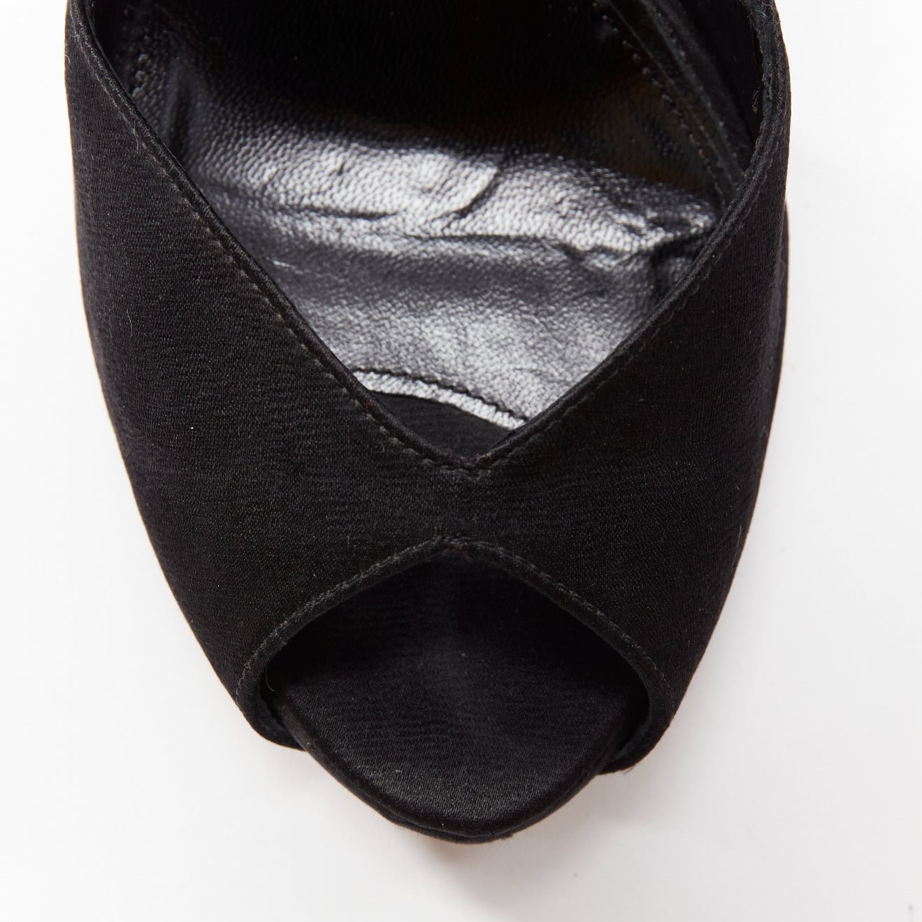 Alexander Mcqueen Lucite Dagger Heels - Detail 1