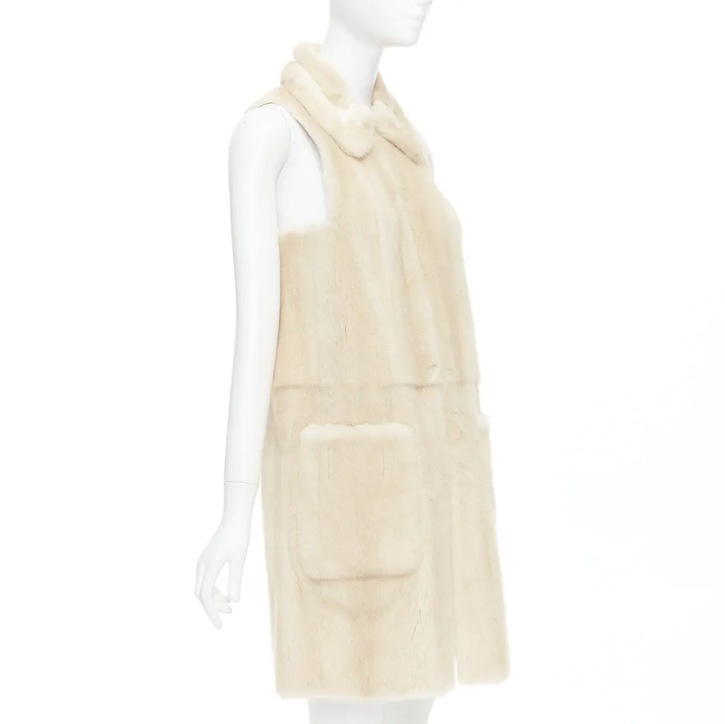 Fendi Beige Fur Metallic Vest Beige Fur Very good - Model View