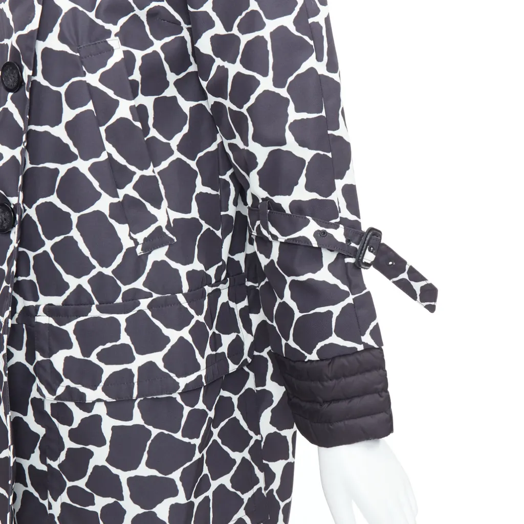 Moncler Chagall Giubotto Black Polyamide Very good - Back View