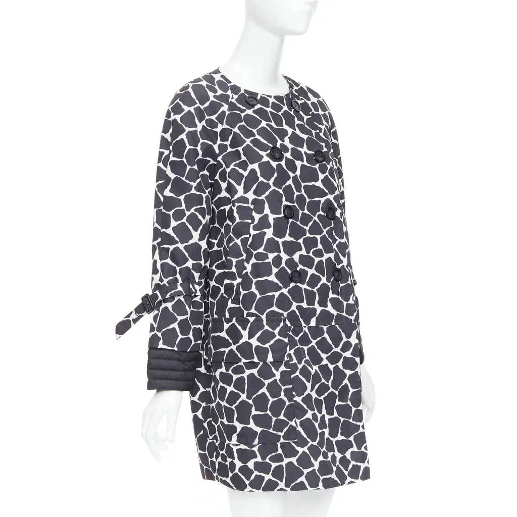 Moncler Chagall Giubotto Black Polyamide Very good - Model View