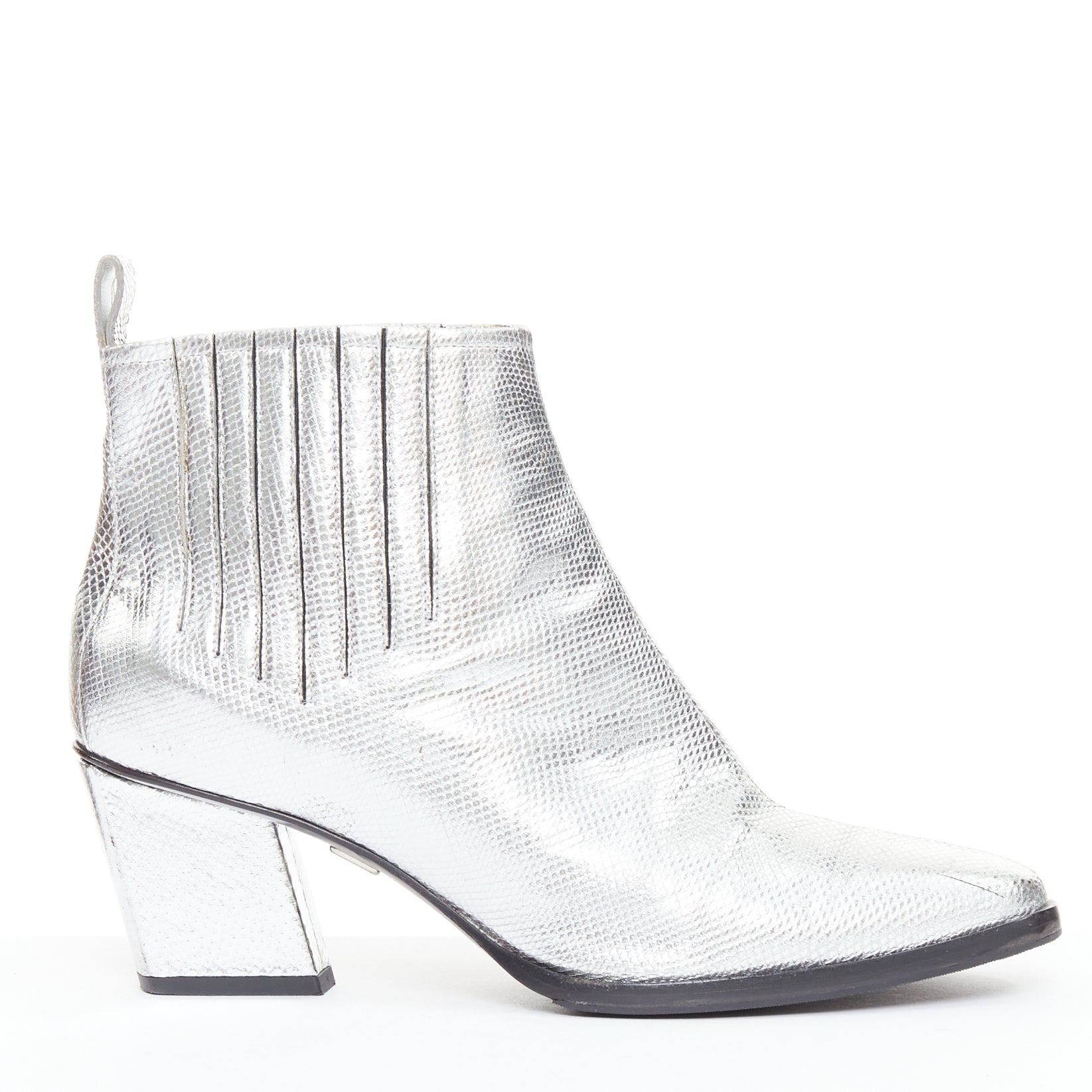 Roger Vivier Cone Heel Point Boots