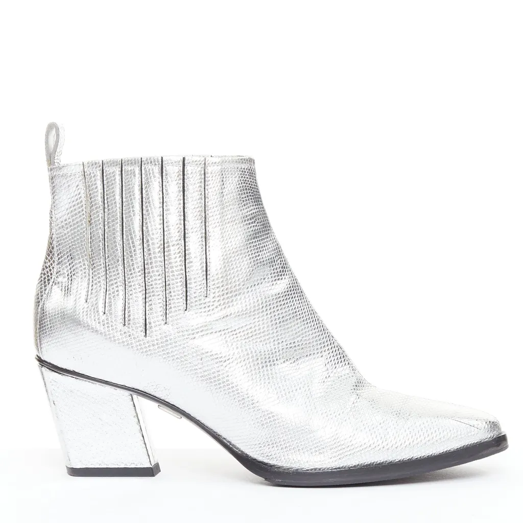 Roger Vivier Cone Heel Point Boots Silver Leather Good - Front View