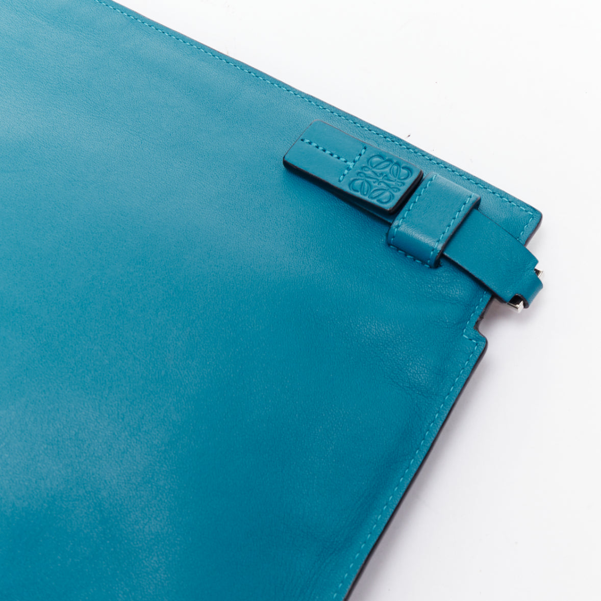 Loewe T Pouch - Detail 2