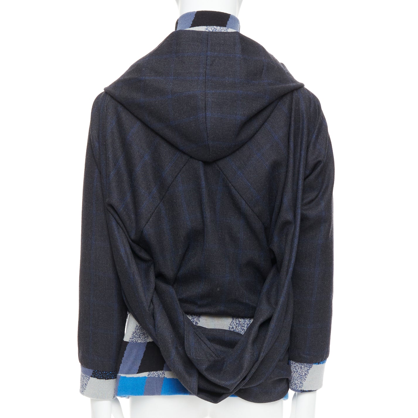 Unsigned / متعددة Geometric Wool Jacket - Detail 1