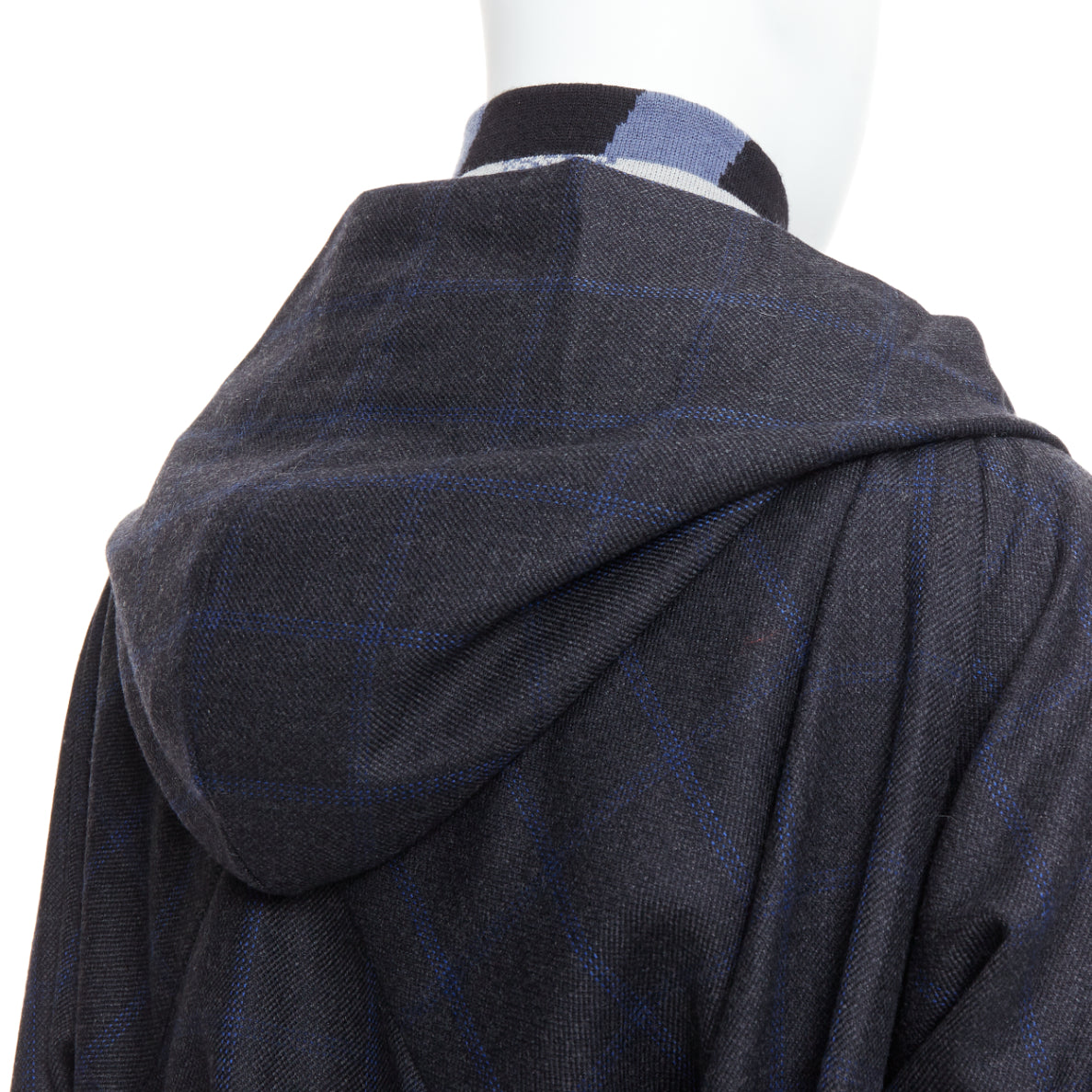 Unsigned / متعددة Geometric Wool Jacket - Detail 2